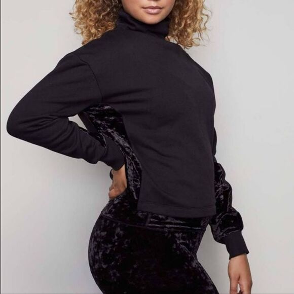 GOOD AMERICAN Crushing It Velvet Funnel Neck Long Sleeve Shirt - Picture 1 of 10